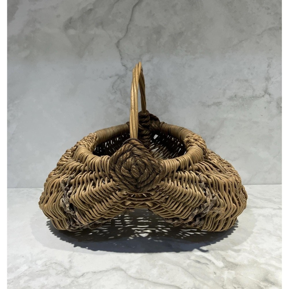 Vintage Woven Buttocks/Butt Basket Primitive Folk Art Rustic Egg Gathering Boho